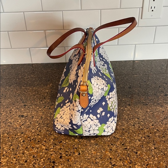 Dooney & Bourke Blue Floral Hydrangea Print Tote Satchel Purse Bag - Picture 4 of 16